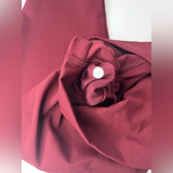 Lululemon Wunder Under Hi-Rise 1/2  Tight *Full-On Luxtreme 17" - Picture 8 of 8